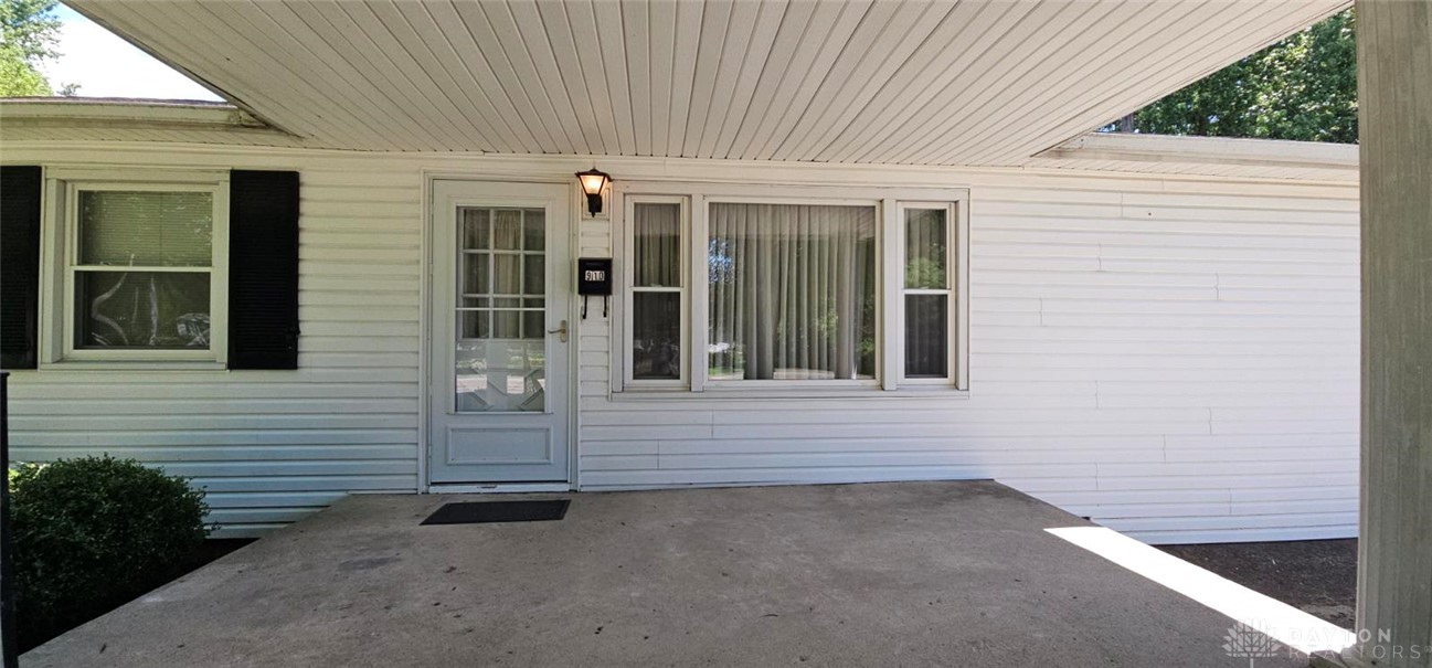 910 Aukerman Street Eaton, OH 45320 - Photo 2 of 57