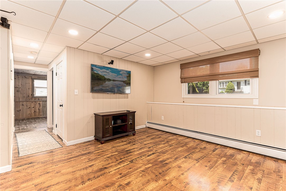 42 Seminole Trail Cranston, RI 02921 - Photo 25 of 42