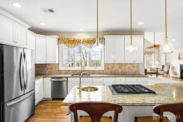 $1,675,000 | 4 Windmill Court, Plainsboro, NJ 08536