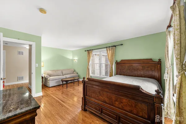 $1,675,000 | 4 Windmill Court, Plainsboro, NJ 08536