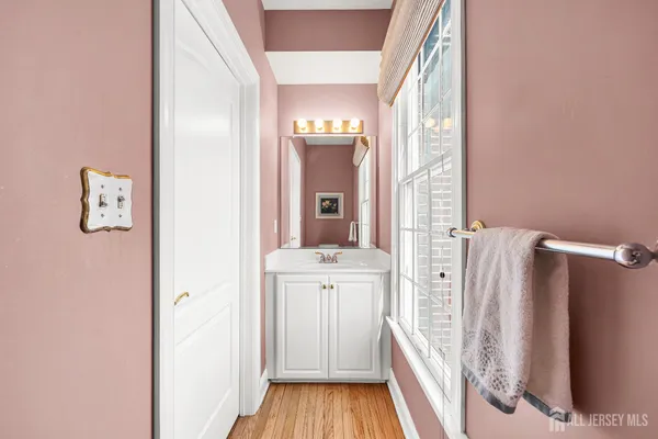 $1,675,000 | 4 Windmill Court, Plainsboro, NJ 08536