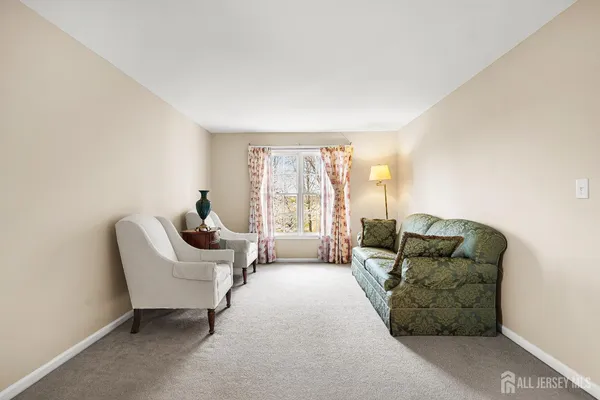 $1,675,000 | 4 Windmill Court, Plainsboro, NJ 08536