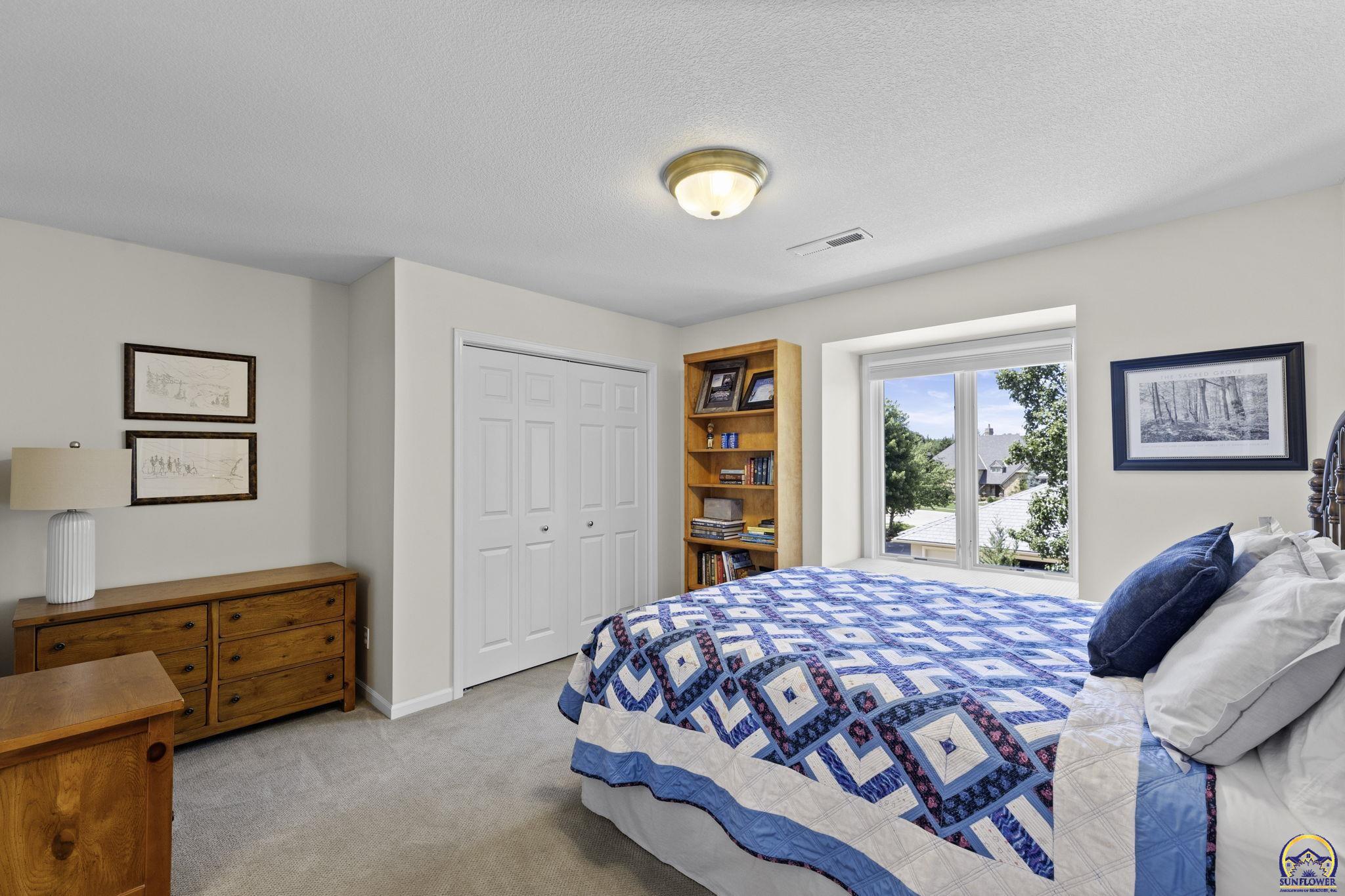 3916 Southwest Clarion Place Topeka, KS 66610 - Photo 63 of 96