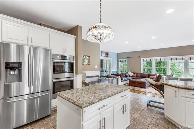 $8,900 | 41 Overhill Road, Unit A, New Rochelle, NY 10804