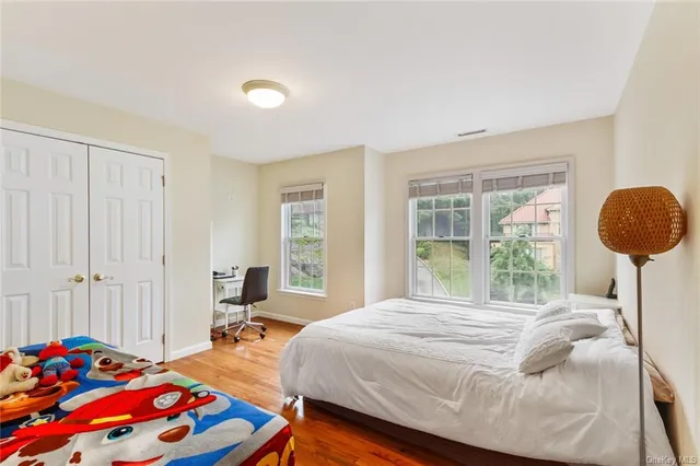 $8,900 | 41 Overhill Road, Unit A, New Rochelle, NY 10804