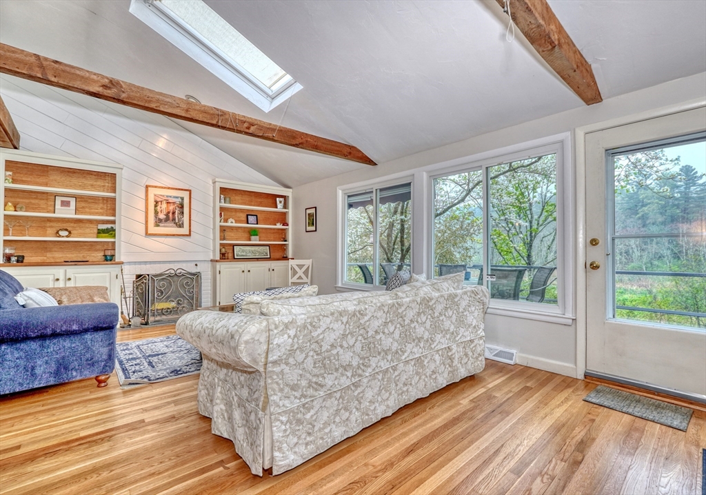 7 Noonhill Road Medfield, MA 02052 - Photo 7 of 34 Gallery Image 7