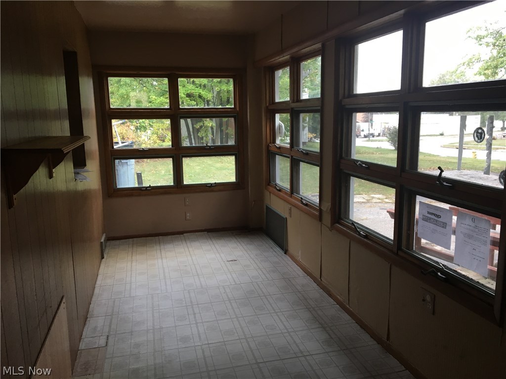 1281 Diagonal Road Akron, OH 44307 - Photo 9 of 16