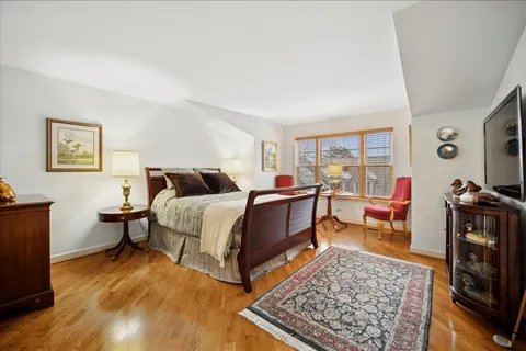 $695,000 | 2710 Langley Circle, Glenview, IL 60026