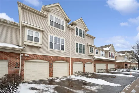 $695,000 | 2710 Langley Circle, Glenview, IL 60026
