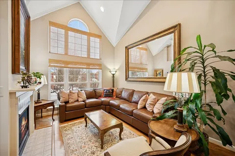 $695,000 | 2710 Langley Circle, Glenview, IL 60026