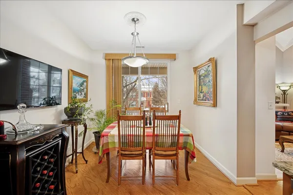 $695,000 | 2710 Langley Circle, Glenview, IL 60026