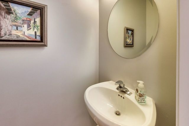 855 North May Street, Unit G Chicago, IL 60642 - Photo 14 of 28