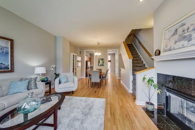 855 North May Street, Unit G Chicago, IL 60642 - Photo 8 of 28