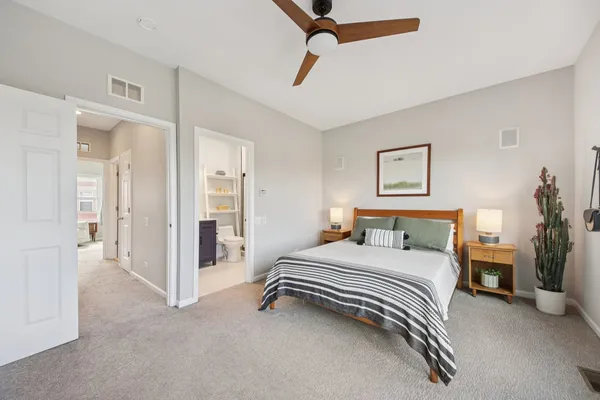 $449,900 | 7312 Circle Avenue, Unit 2O, Forest Park, IL 60130