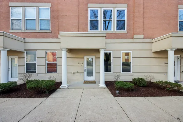 $449,900 | 7312 Circle Avenue, Unit 2O, Forest Park, IL 60130