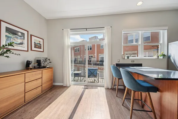 $449,900 | 7312 Circle Avenue, Unit 2O, Forest Park, IL 60130