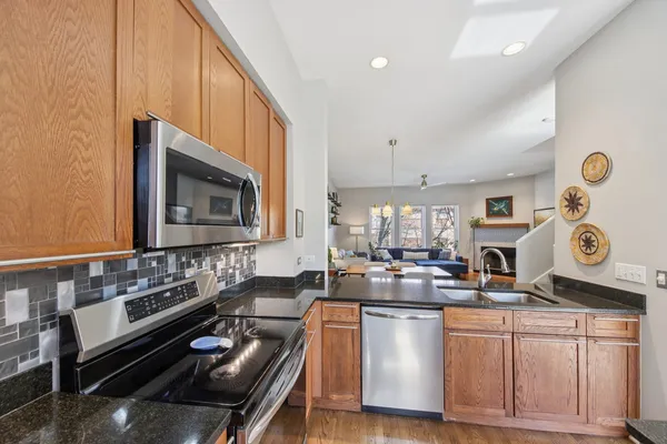 $449,900 | 7312 Circle Avenue, Unit 2O, Forest Park, IL 60130