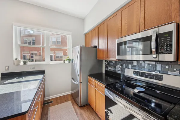 $449,900 | 7312 Circle Avenue, Unit 2O, Forest Park, IL 60130