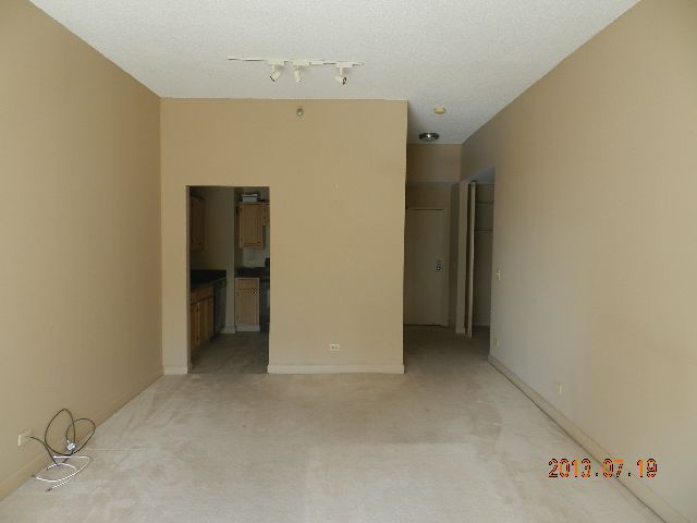 200 North Dearborn Street, Unit 2704 Chicago, IL 60601 - Photo 3 of 8