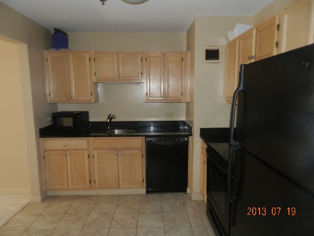 200 North Dearborn Street, Unit 2704 Chicago, IL 60601 - Photo 5 of 8