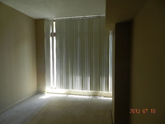 200 North Dearborn Street, Unit 2704 Chicago, IL 60601 - Photo 6 of 8