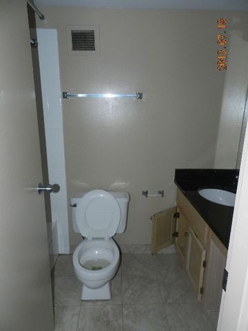 200 North Dearborn Street, Unit 2704 Chicago, IL 60601 - Photo 8 of 8