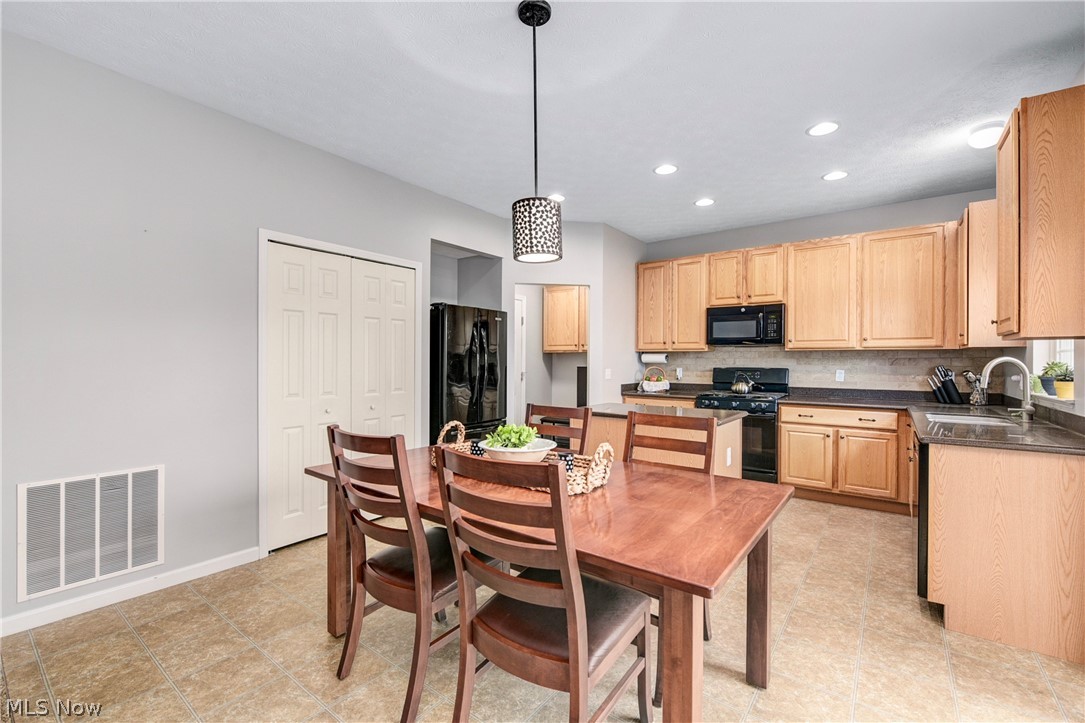 37494 Sandy Ridge Drive North Ridgeville, OH 44039 - Photo 8 of 27 Gallery Image 8