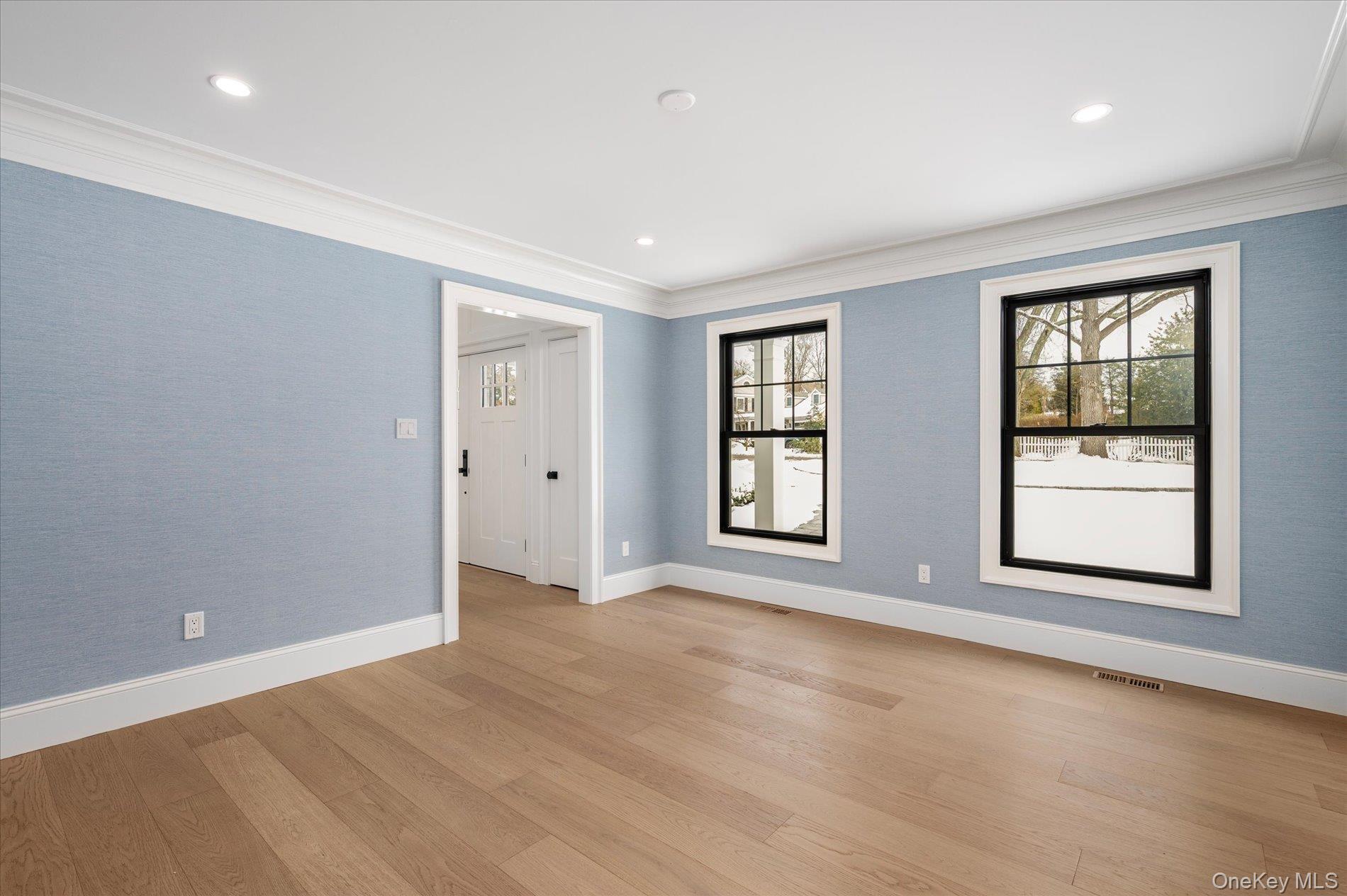 20 Fox Hunt Lane Cold Spring Harbor, NY 11724 - Photo 12 of 41