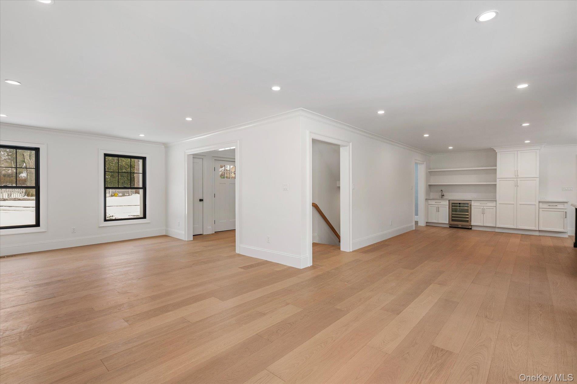 20 Fox Hunt Lane Cold Spring Harbor, NY 11724 - Photo 7 of 41