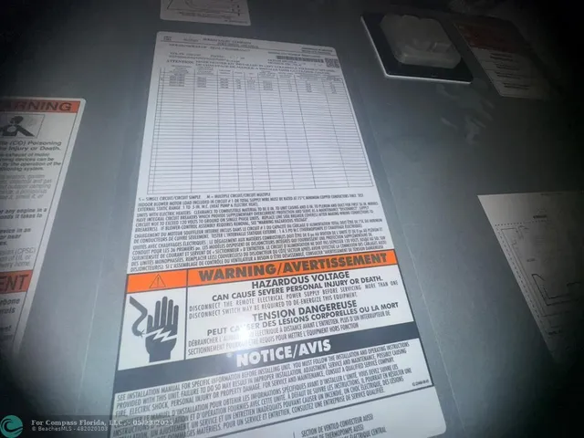 a view of an outdoor space