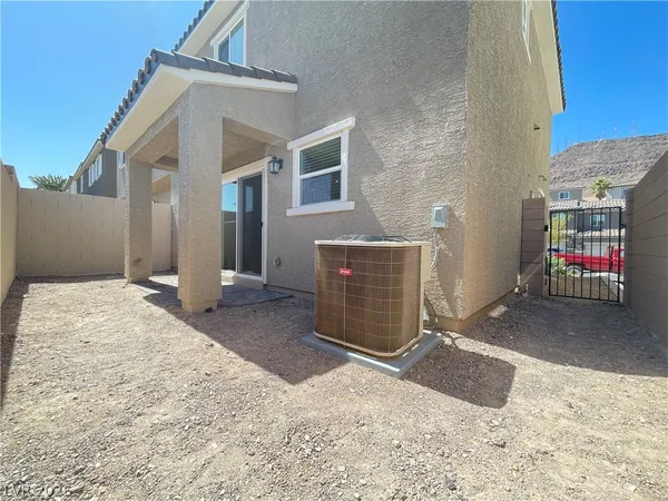 $2,050 | 314 Rain Quail Way, Henderson, NV 89012