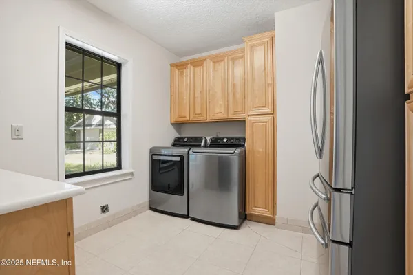 a view of house with outdoor space