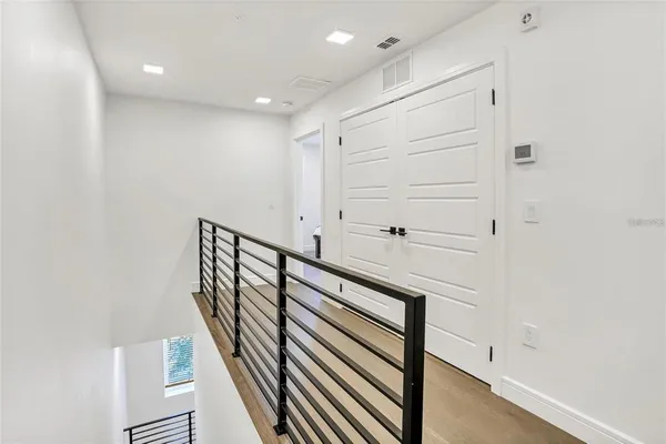 $3,450 | 212 East Pineloch Avenue, Orlando, FL 32806