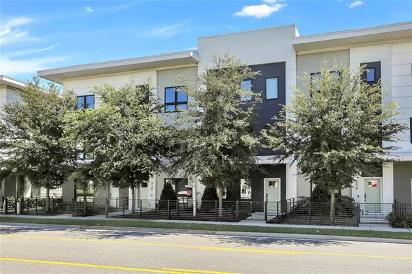 $3,450 | 212 East Pineloch Avenue, Orlando, FL 32806