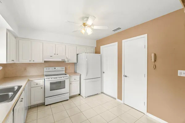 $239,000 | 4655 Mahoe Tree Place, Unit A, Boynton Beach, FL 33436