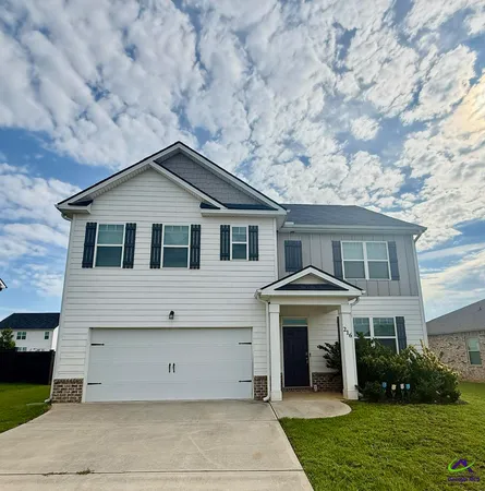 $315,000 | 216 Barnyard Way, Perry, GA 31069