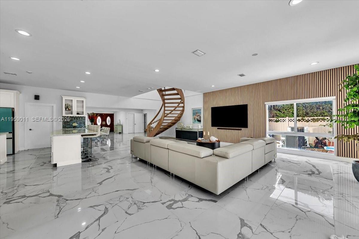 1700 Cleveland Road Miami Beach, FL 33141 - Photo 18 of 93