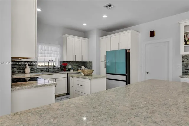 $19,900 | 1700 Cleveland Road, Miami Beach, FL 33141