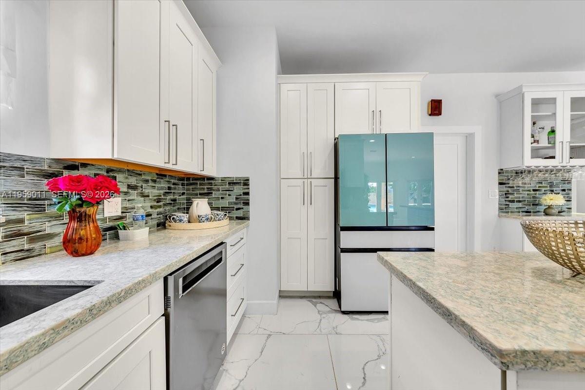 1700 Cleveland Road Miami Beach, FL 33141 - Photo 31 of 87