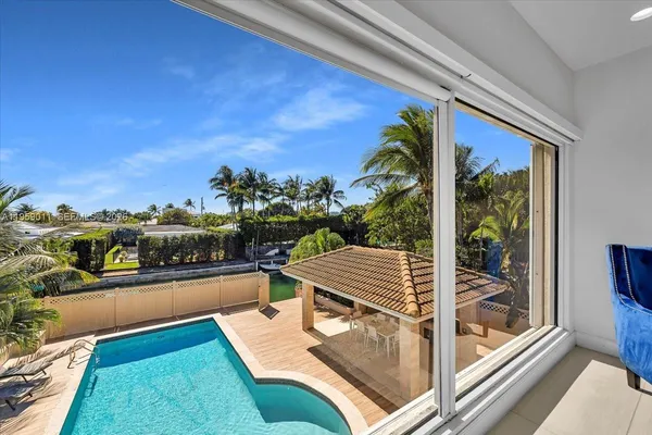 $19,900 | 1700 Cleveland Road, Miami Beach, FL 33141