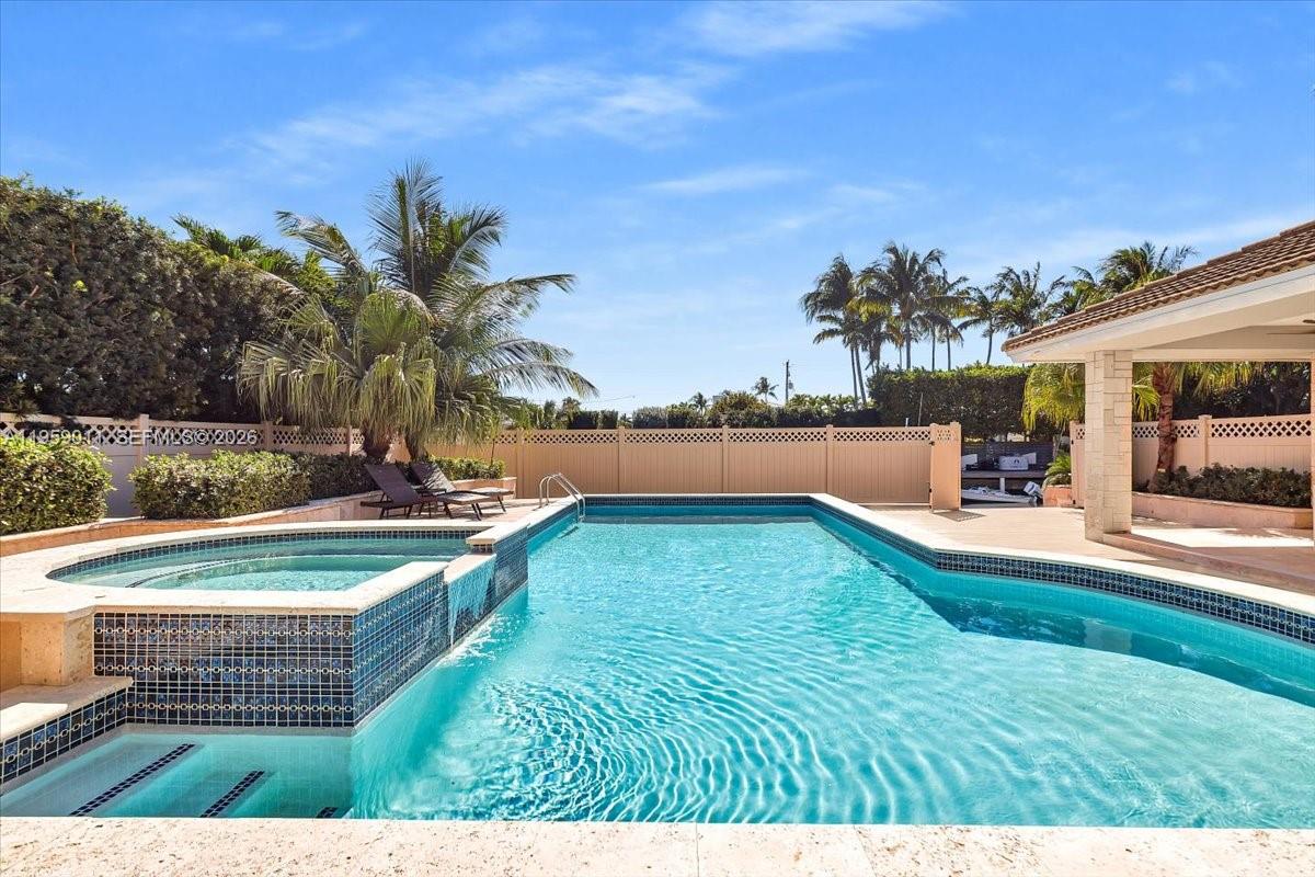 1700 Cleveland Road Miami Beach, FL 33141 - Photo 63 of 87