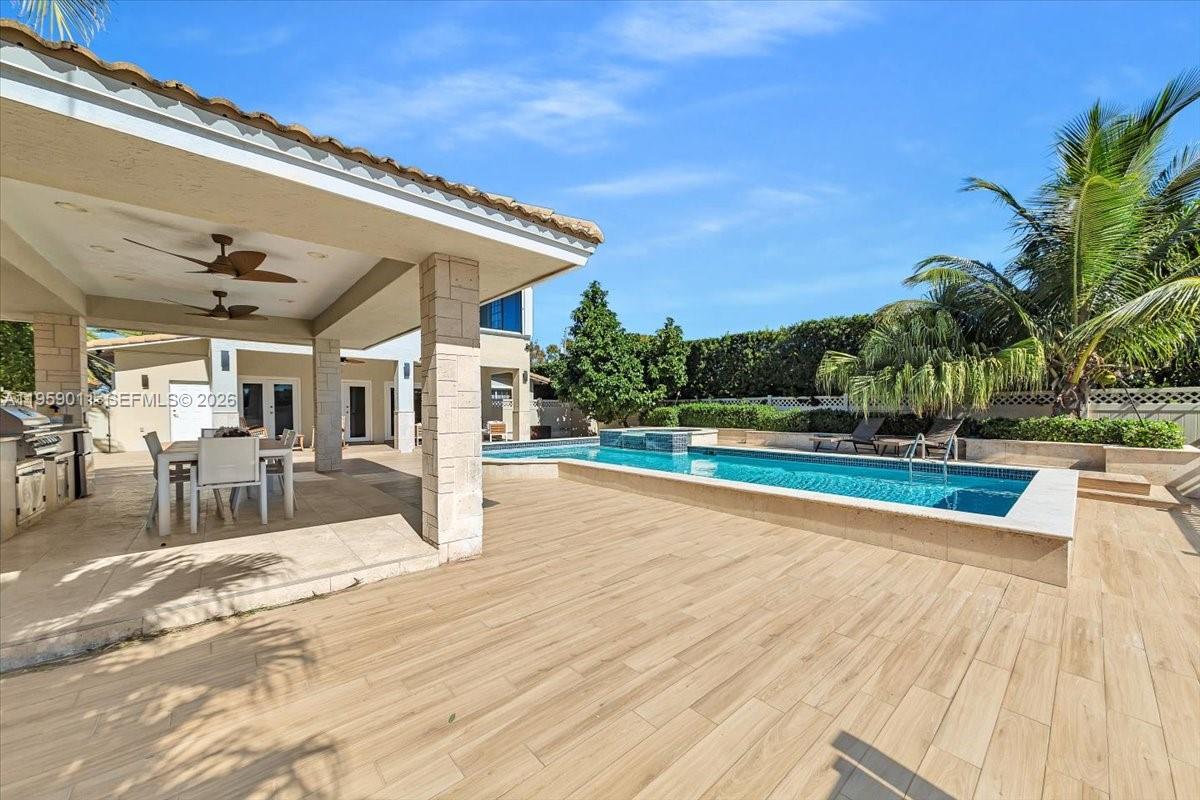 1700 Cleveland Road Miami Beach, FL 33141 - Photo 66 of 87