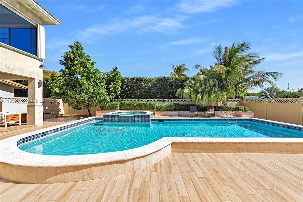 1700 Cleveland Road Miami Beach, FL 33141 - Photo 67 of 93