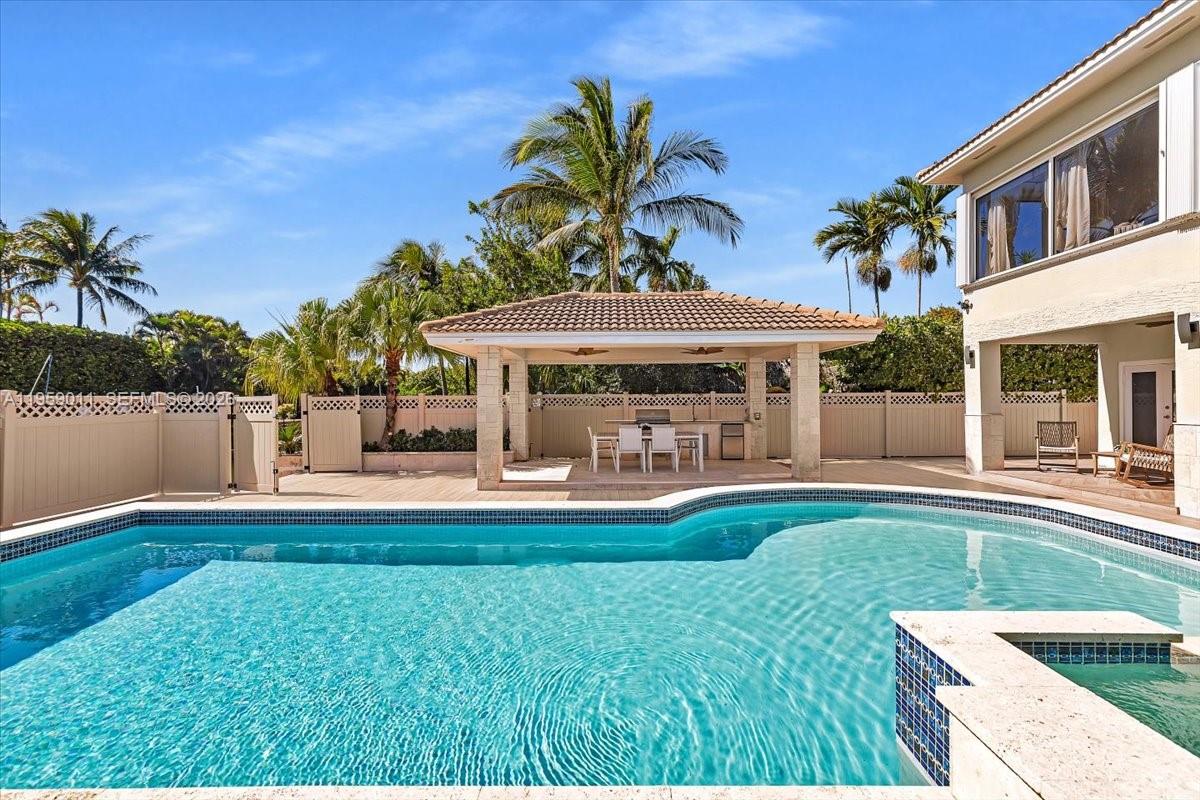 1700 Cleveland Road Miami Beach, FL 33141 - Photo 67 of 87