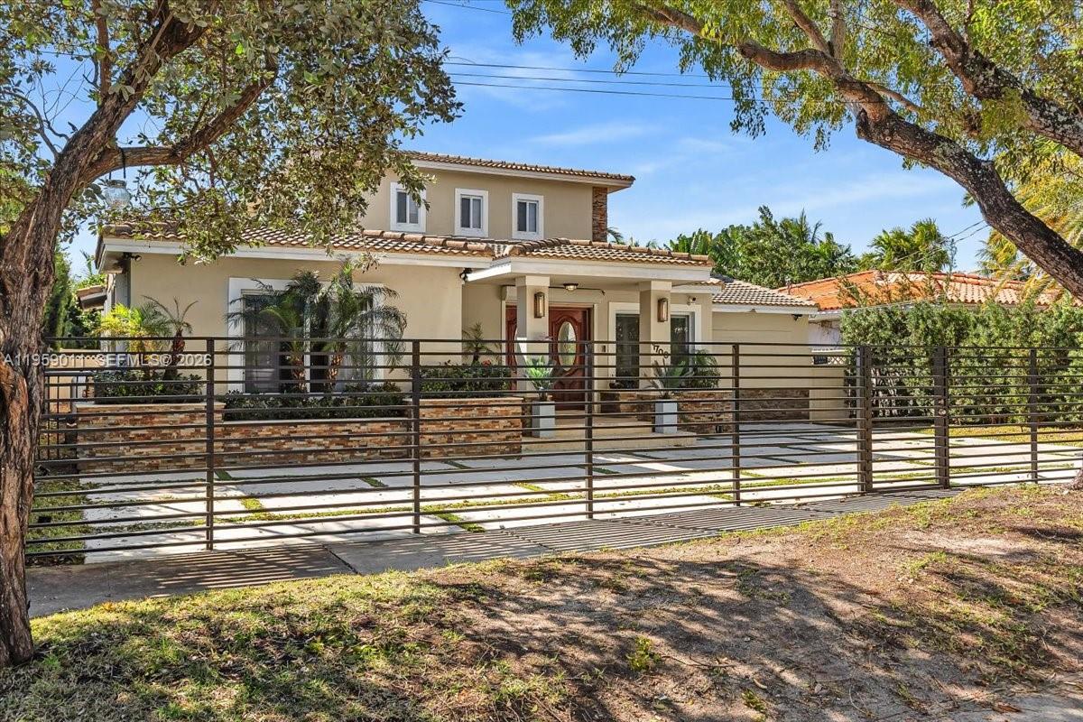 1700 Cleveland Road Miami Beach, FL 33141 - Photo 80 of 87