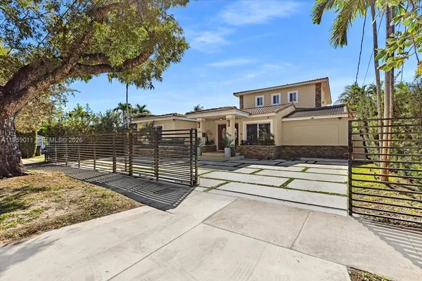 $19,900 | 1700 Cleveland Road, Miami Beach, FL 33141