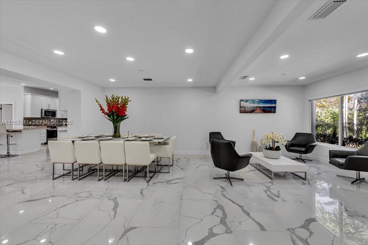 1700 Cleveland Road Miami Beach, FL 33141 - Photo 9 of 87