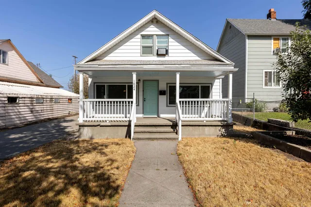 $325,000 | 1824 West Sharp Avenue, Spokane, WA 99201