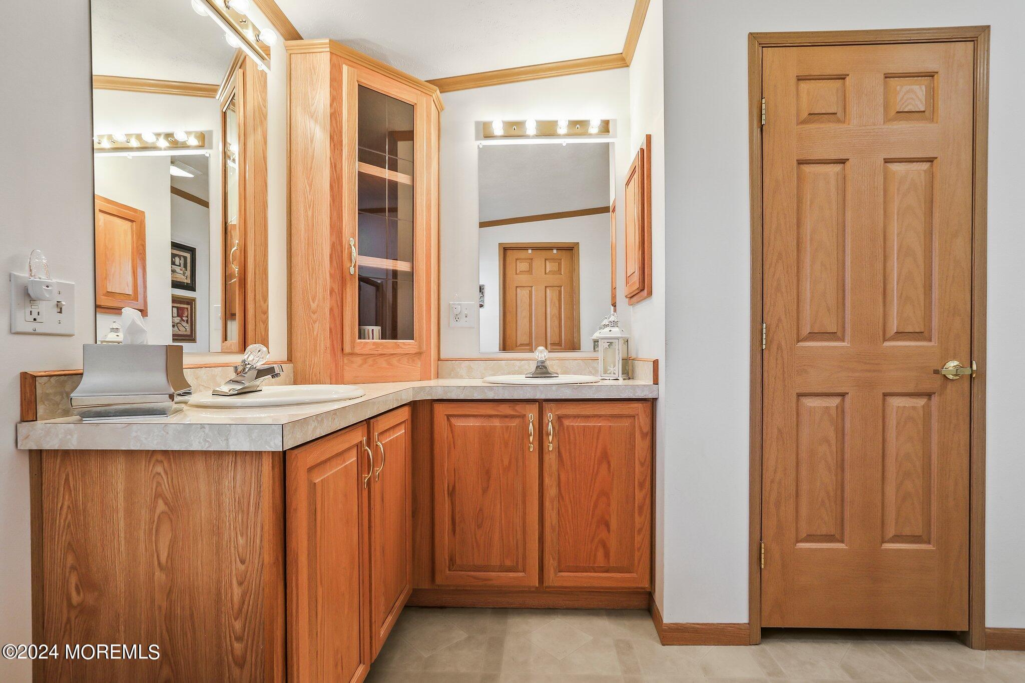 60 Silvermeade Drive Freehold, NJ 07728 - Photo 15 of 19 24-web-or-mls-085A1421