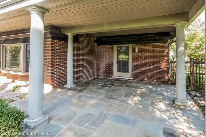 21 Hawthorne Road Grosse Pointe, MI 48236 - Photo 61 of 80 063-Covered_Patio-2094146-small.jpg